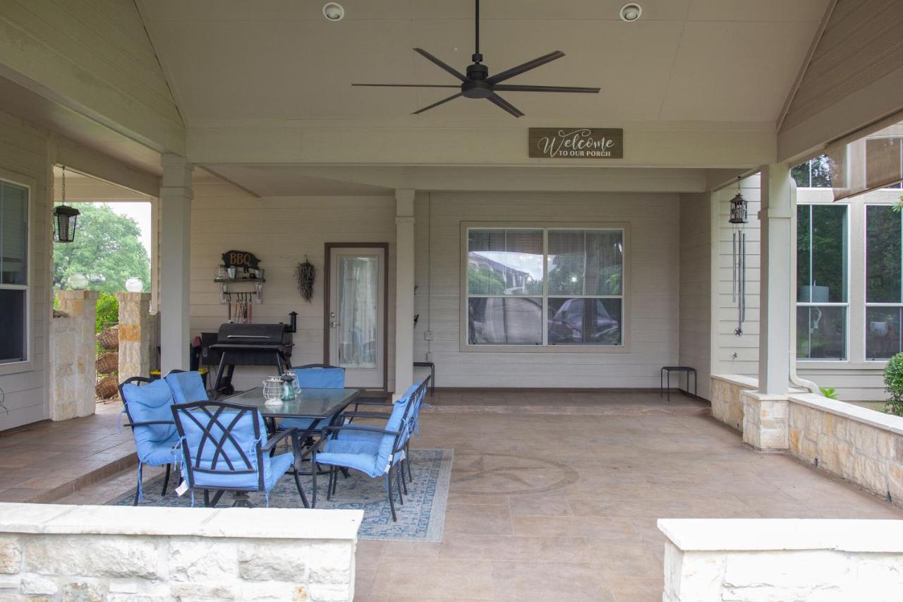 Hill Country Haute N Haus Relax And Renew Fischer Exterior photo